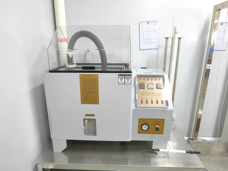 Salt-spray chamber