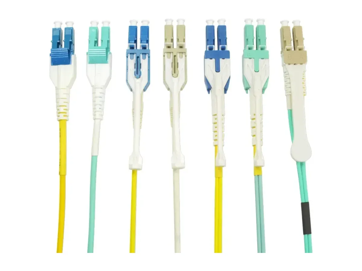 DYS LC Uniboot push-pull duplex patch cord for high-density data centers