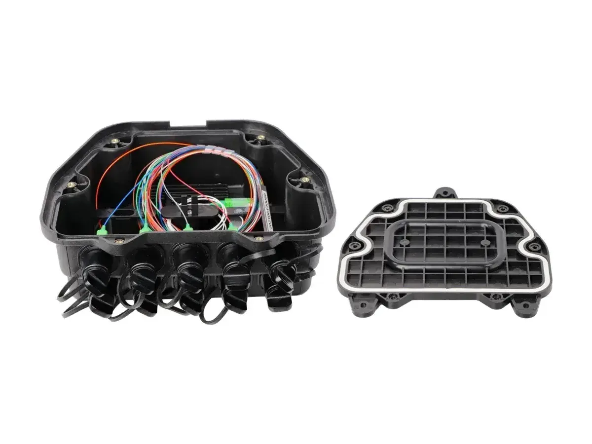 DYS FTTH-061 SUB Box open showing splice area and removable cover